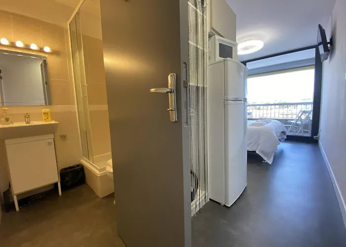 2 Couchages Cap D'agde Naturisme Cn010-557 * Agde